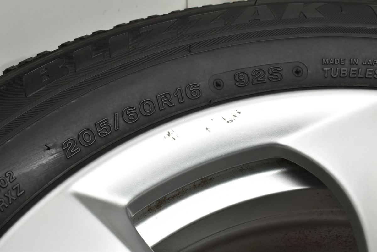 正規品】BMW F30 F31 3シリーズ 純正 16in 7J +31 PCD120 正規品】BMW F30 F31 3シリーズ 純正 16in 7J +31 PCD120