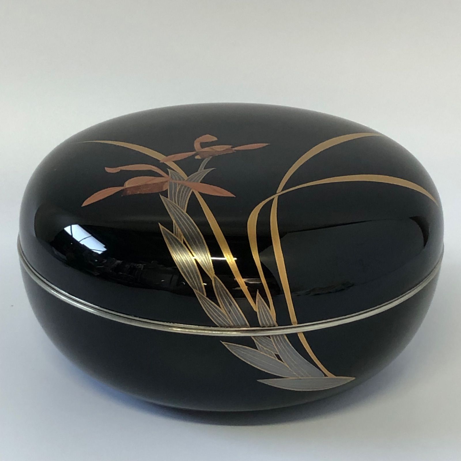 黒漆螺鈿細工 昭和 菓子器 菓子入れ 茶道具 茶道器 四角 黒漆螺鈿細工 昭和 菓子器 菓子入れ 茶道具 茶道器 四角 - メルカリ