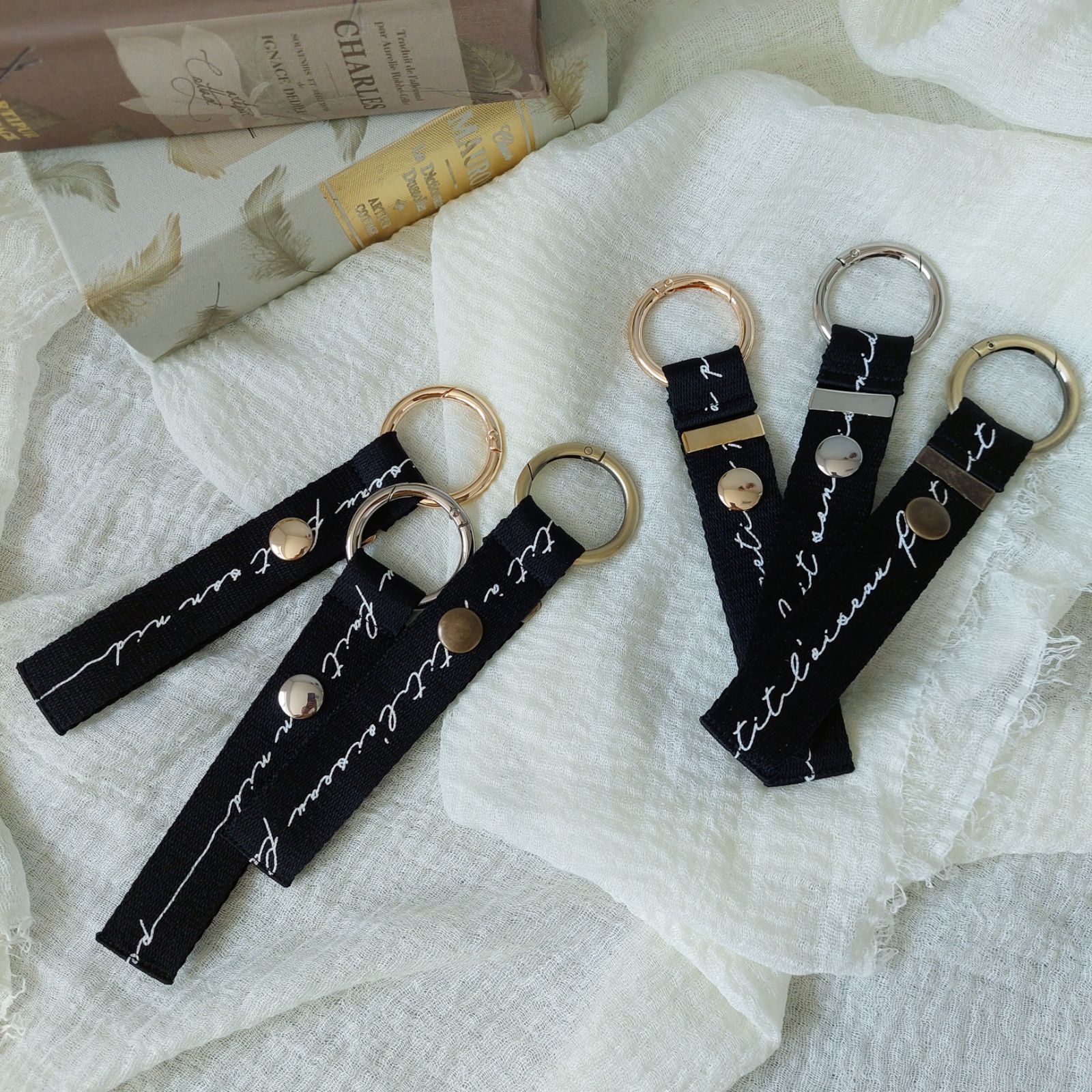 在庫限り】隠せるネームタグ お名前タグ キーホルダー ハンドメイド