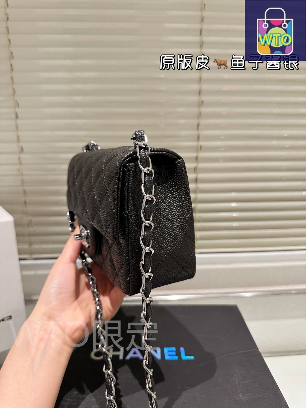 【スクエア型が魅力♡】CHANEL ミニバッグ 210.jpg