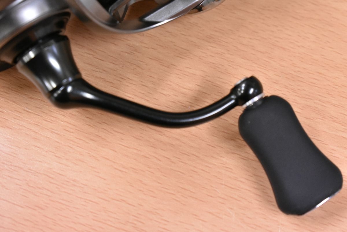 【人気のアイテム】 ダイワ 25 カルディア FC LT2000S-H DAIWA CALDIA スピニングリール アジング メバリング ライトゲーム アジ メバル カサゴ トラウト 強さ