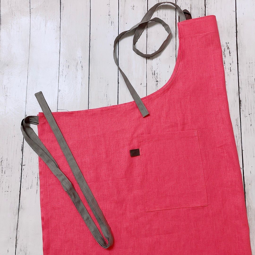 リネンのエプロン（ローズ）　ハンドメイド fit=scale-down,w=1200