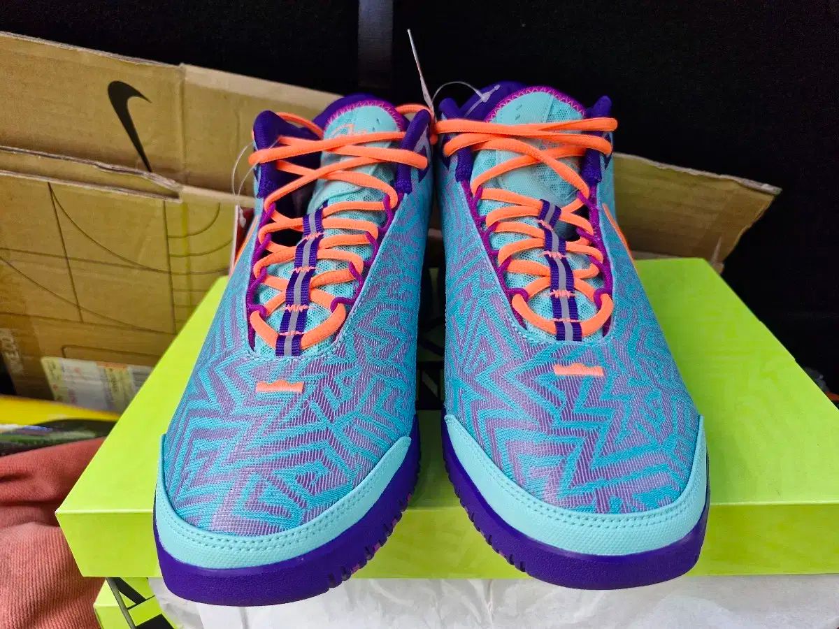 レブロン ネクスト ジーニサス EP 270 275