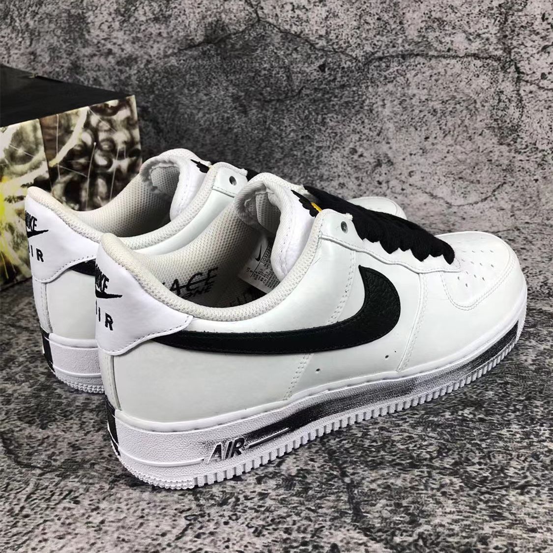 Nike Air Force 1 Low paranoise パラノイズ