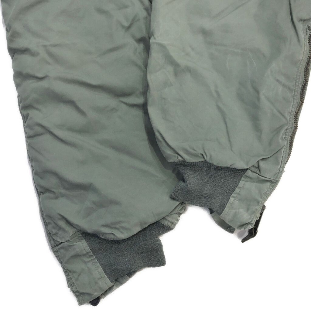 フライトパンツ