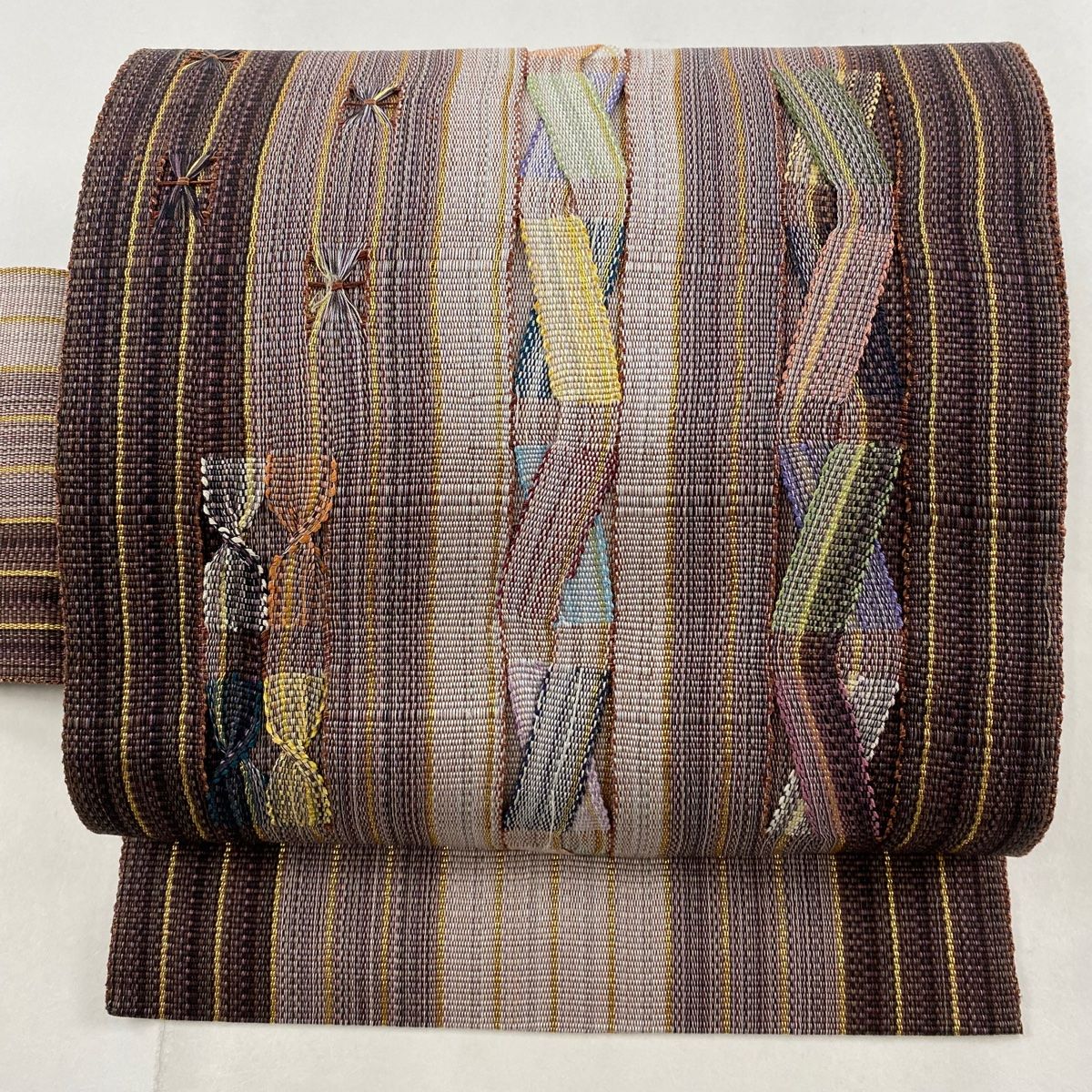 名古屋帯 美品 秀品 紬地 草花 鳥 刺繍 焦茶色 正絹 【中古