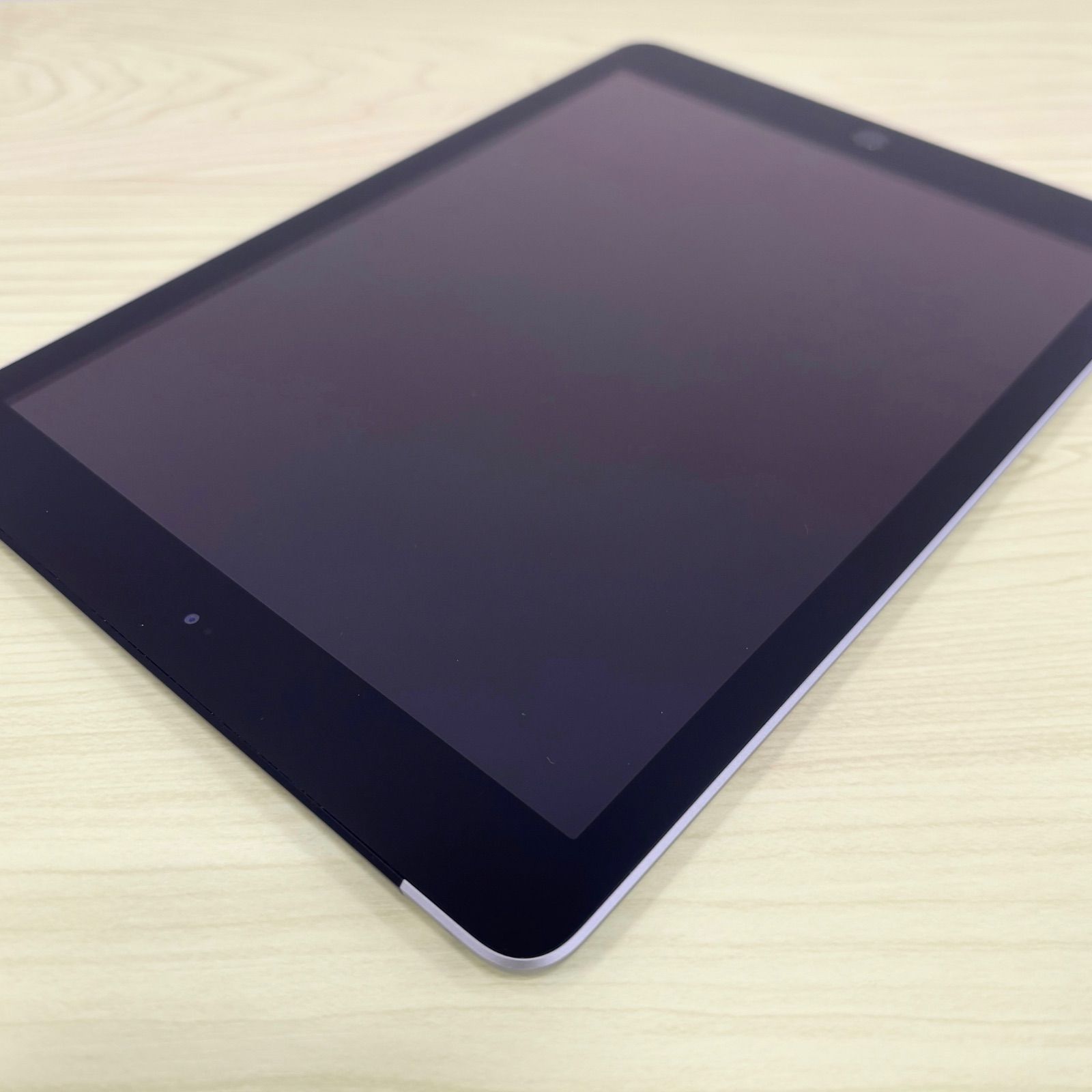 美品】iPad 第6世代 32GB スペースグレイ WiFi+Cellularモデル SIM