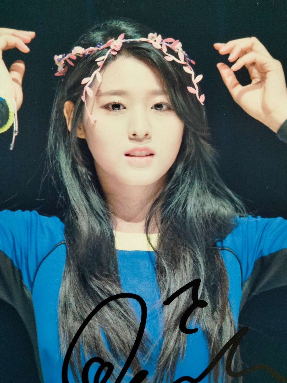 ソリョン直筆サイン入り2Lサイズ写真…Kim Seol Hyun…AOA ソリョン直筆サイン入り2Lサイズ写真…Kim Seol Hyun…AOA - メルカリ