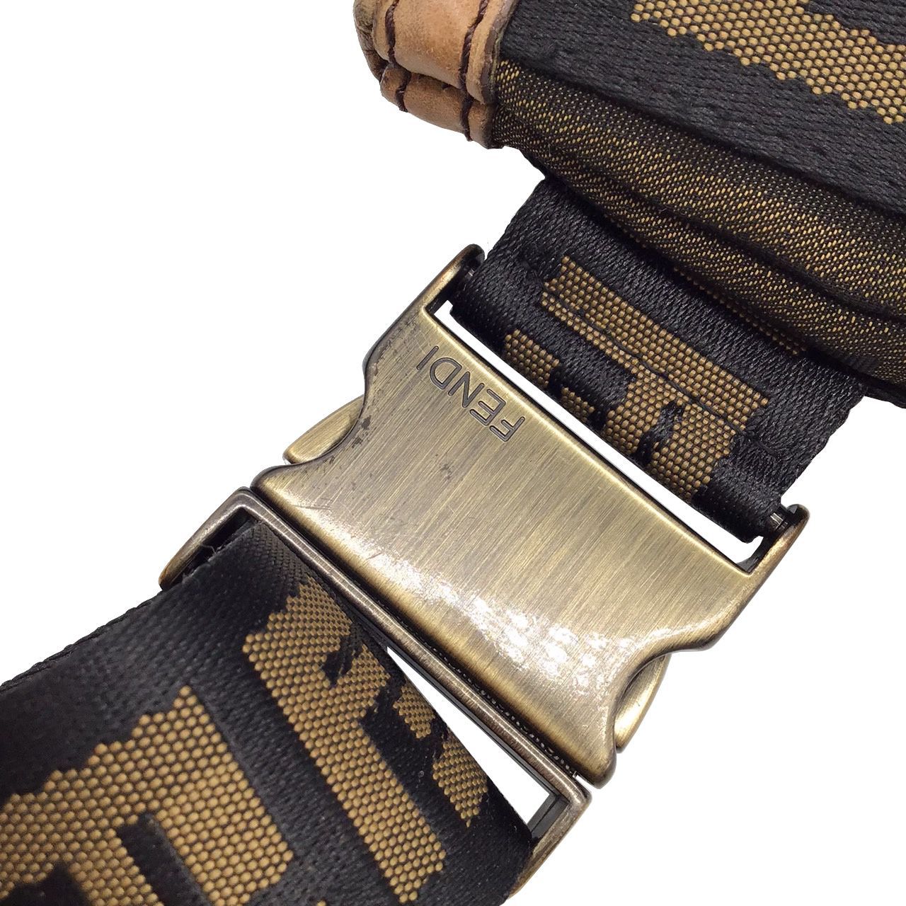 FENDI フェンディ ズッカ柄 ボディバッグ 7VA187 カーキ