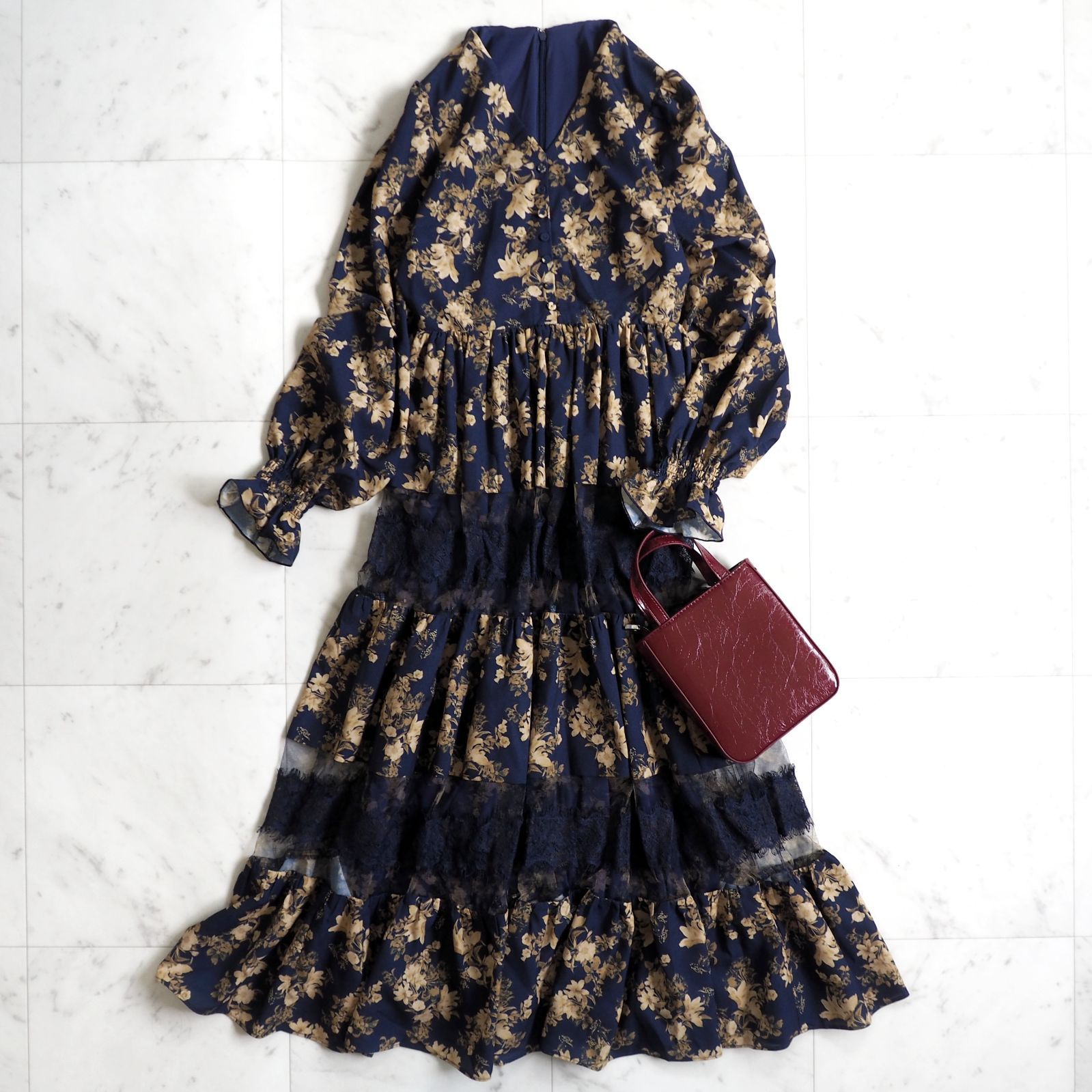 エイミーイストワールワンピース美品 美品♡エイミーイストワール eimy ワンピース シアーニットフレアミニ