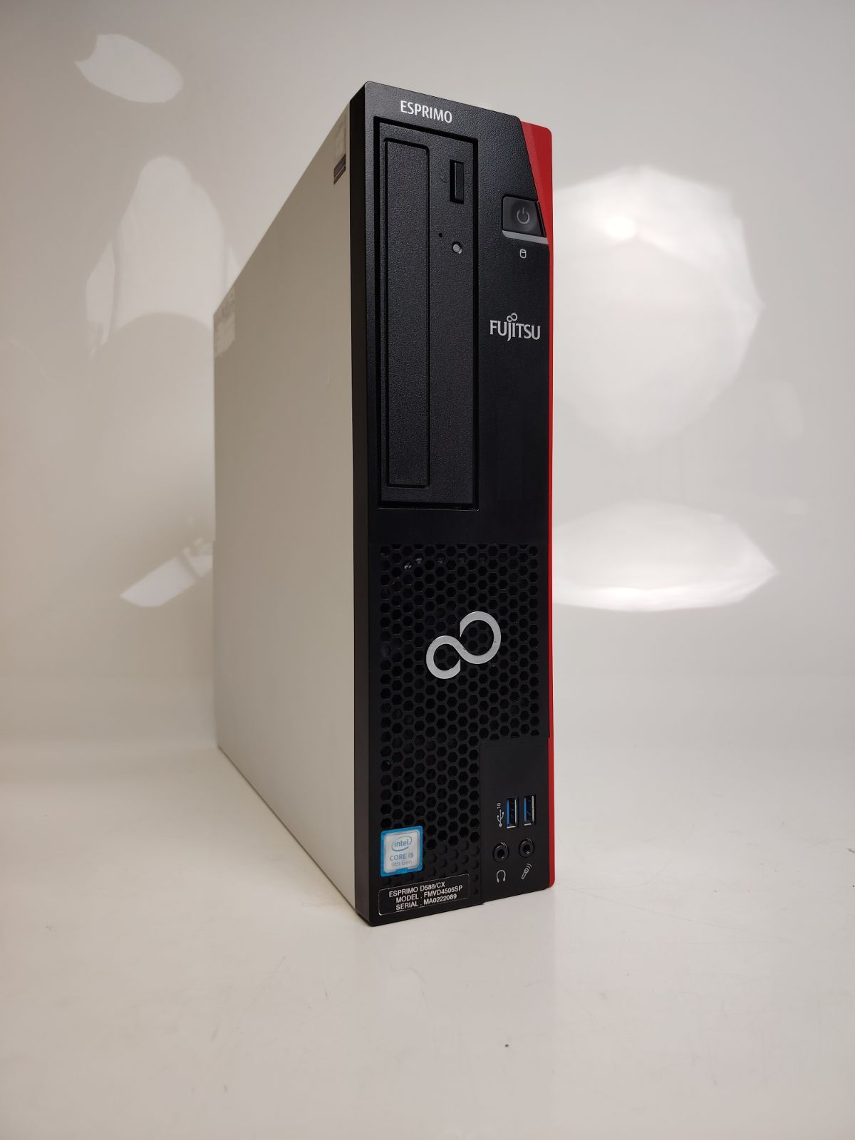 富士通 D588/BX i7/8GB/SSD256GB+HDD500GB 富士通デスクトップ パソコン ESPRIMO D588/BX 製品詳細 - FMWORLD