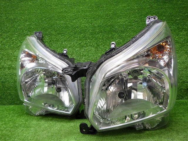 比較的綺麗　スズキ　MK32S/42S　スペーシア　ヘッドライト左右　ハロゲン　1870　NO　35100-81M00　241101002
