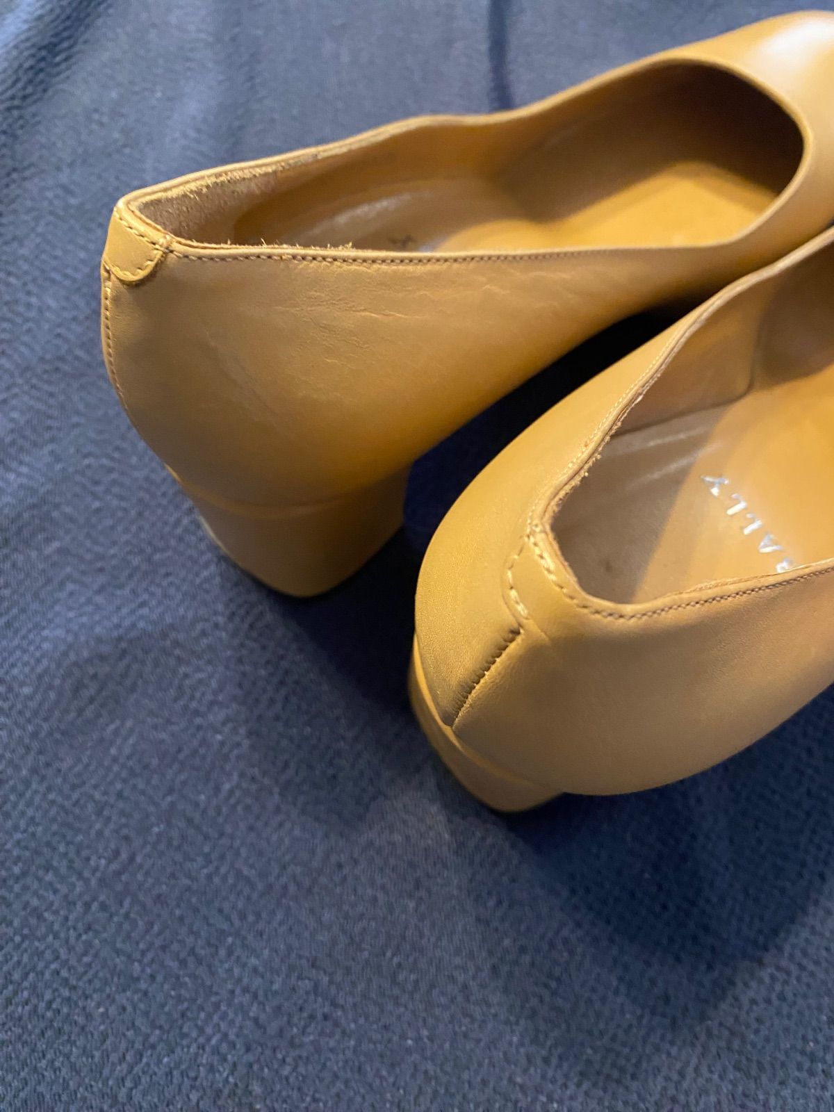 スクエアトウパンプス 本革シンプルパンプス