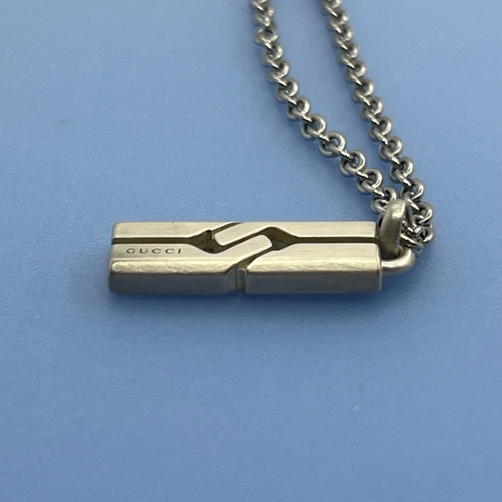 GUCCI インフィニティ ノット プレート トップ D2412084 GUCCI ノット インフィニティ プレート ネックレス 0357b - メルカリ