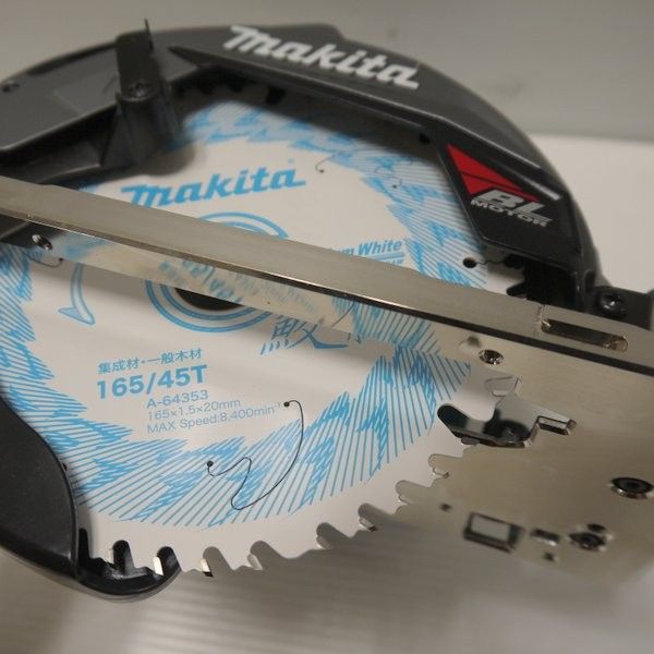 電気丸のこ makita