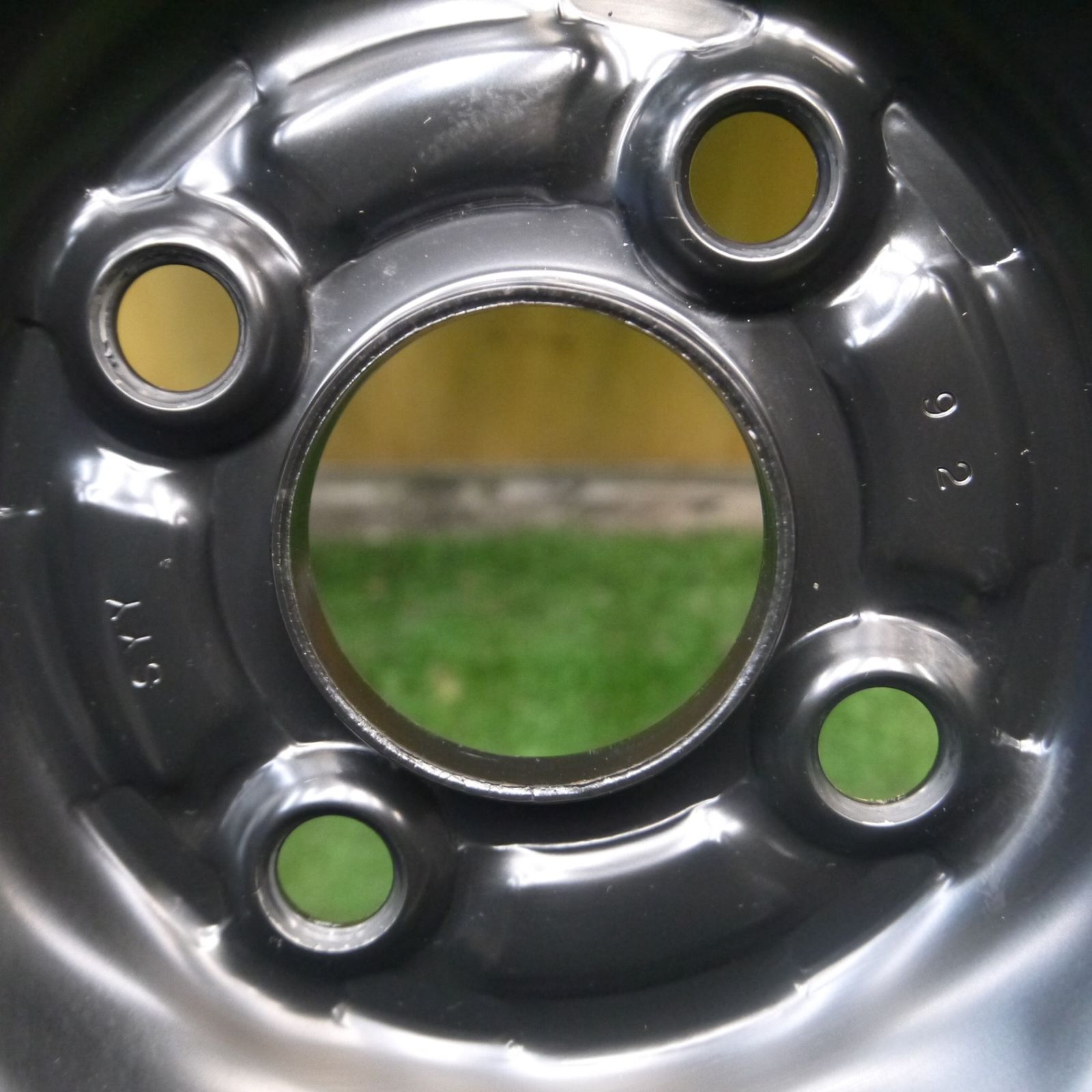 フィット 新車外し 15インチホイール