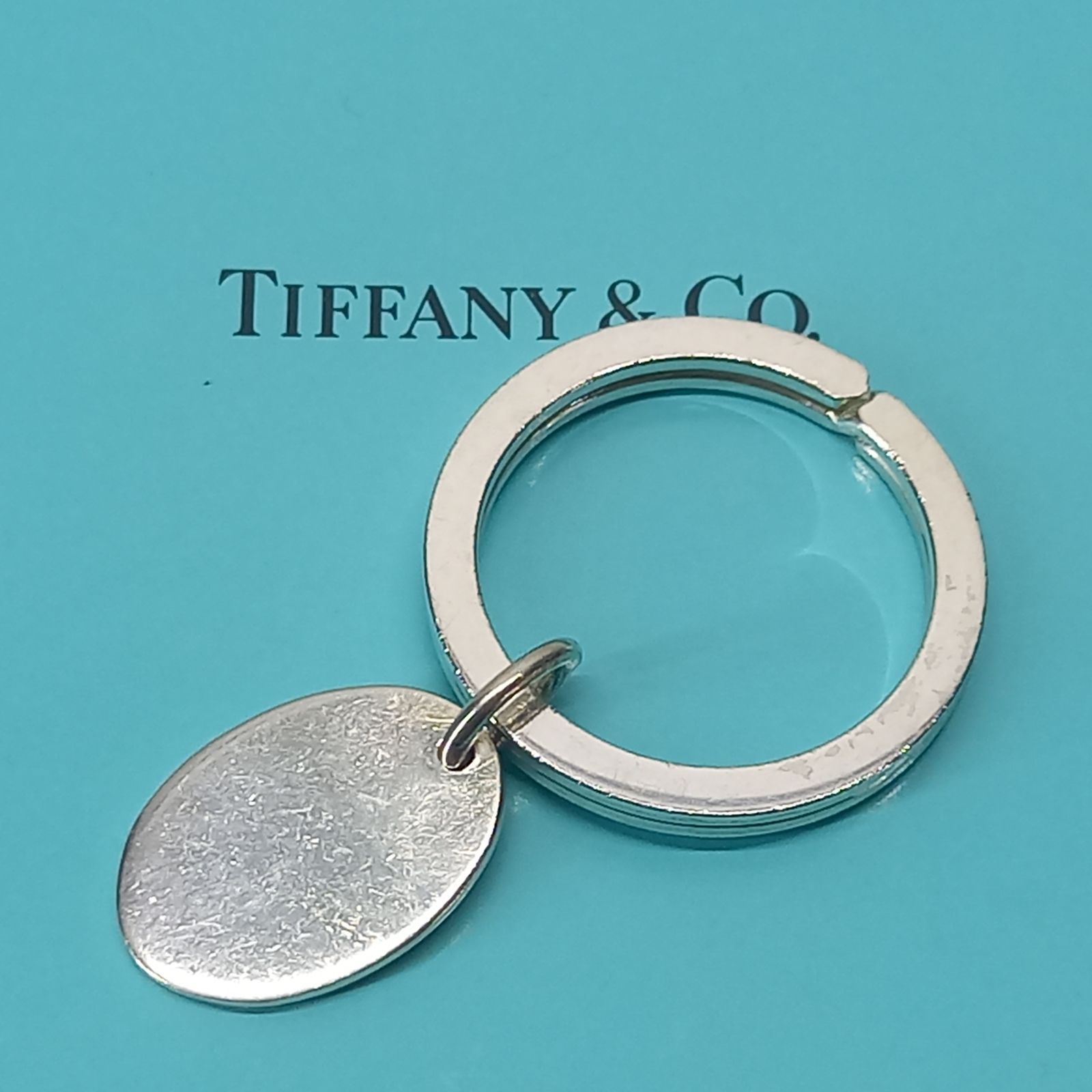 美品 TIFFANY ティファニー オーバルタグ付き ラウンド型 キーリング ティファニー オーバルタグ付き ラウンド型 キーリング イニ