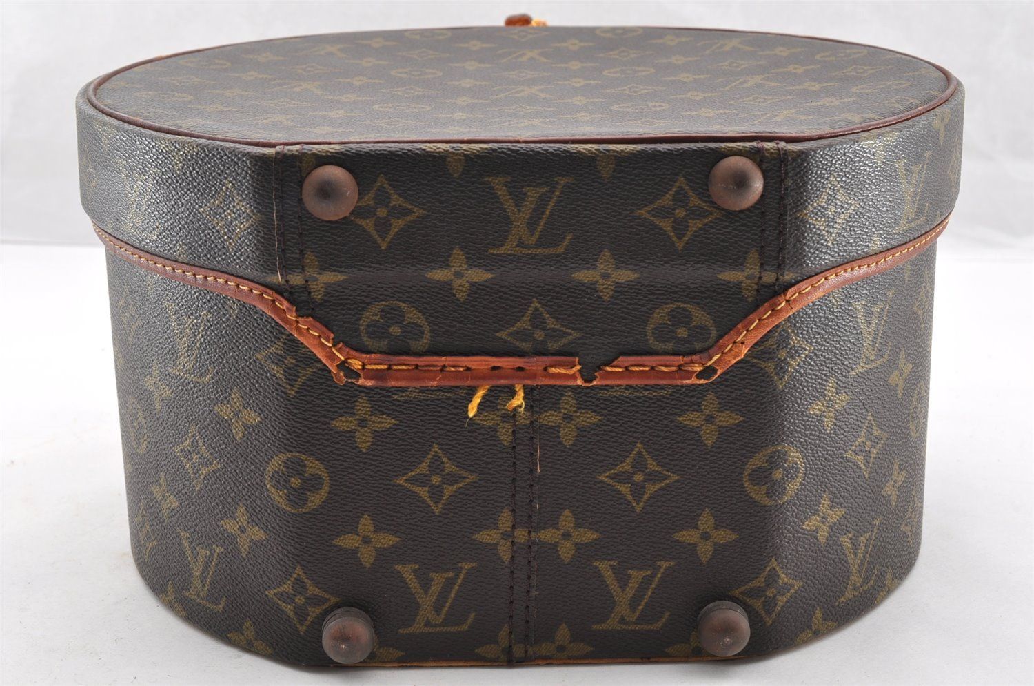 Louis Vuitton ケーキ箱 モノグラム帽子ケース Louis Vuitton ケーキ箱 モノグラム帽子ケース