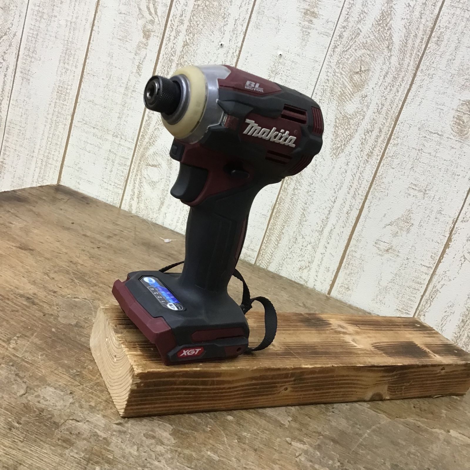 ☆マキタ(makita) コードレスインパクトドライバ TD001GZAR 異音あり