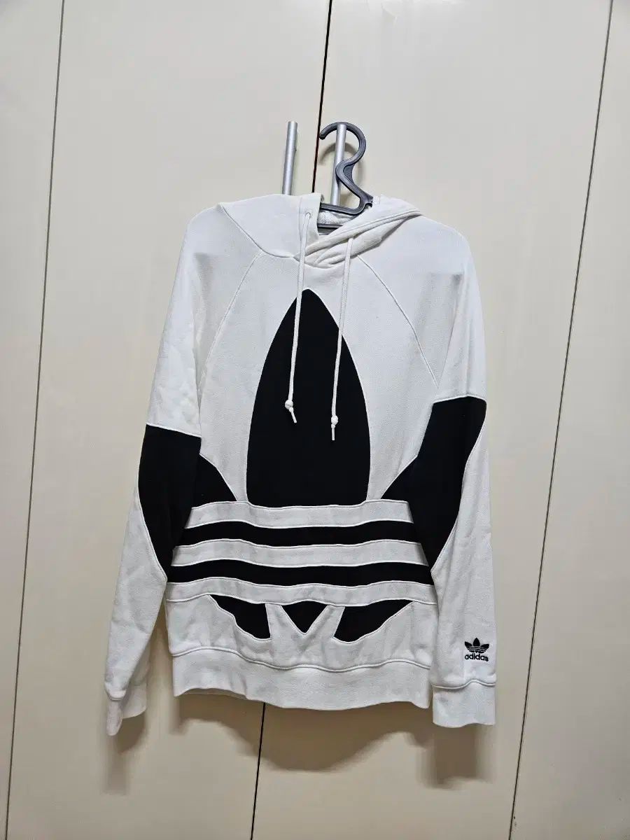 数量限定，限定SALE adidas(アディダス) ビッグロゴ フード 純正 (新品) ユニセックス パーカー