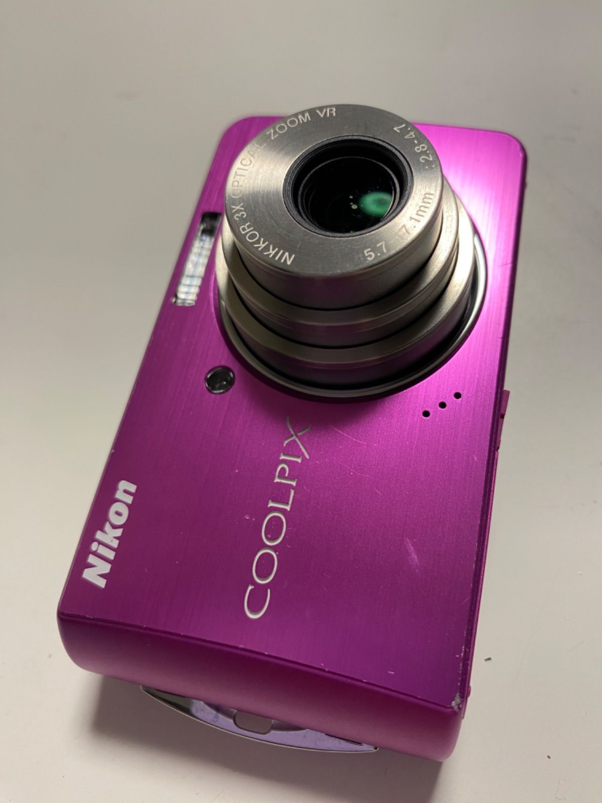 □Nikon COOLPIX S520 デジタルカメラ ピンクシルバー Nikon COOLPIX