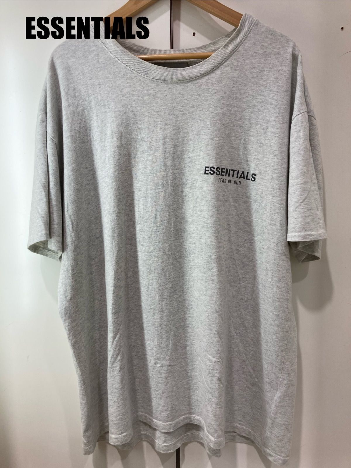 FEAR OF GOD【Sサイズ】 半袖 Fear of God Essentials S/S Sweatshirt | Urban Outfitters