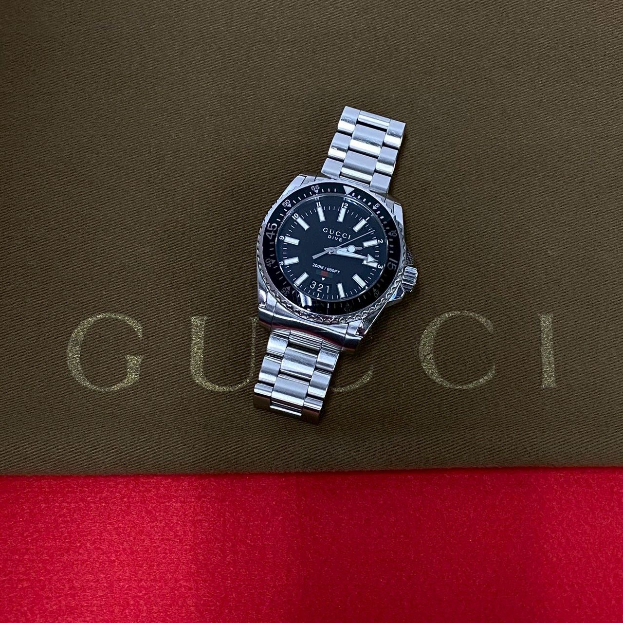 稼働品 極 美品 GUCCI グッチ ダイブ ステンレス クォーツ 稼働品 極 美品 GUCCI グッチ ダイブ ステンレス クォーツ