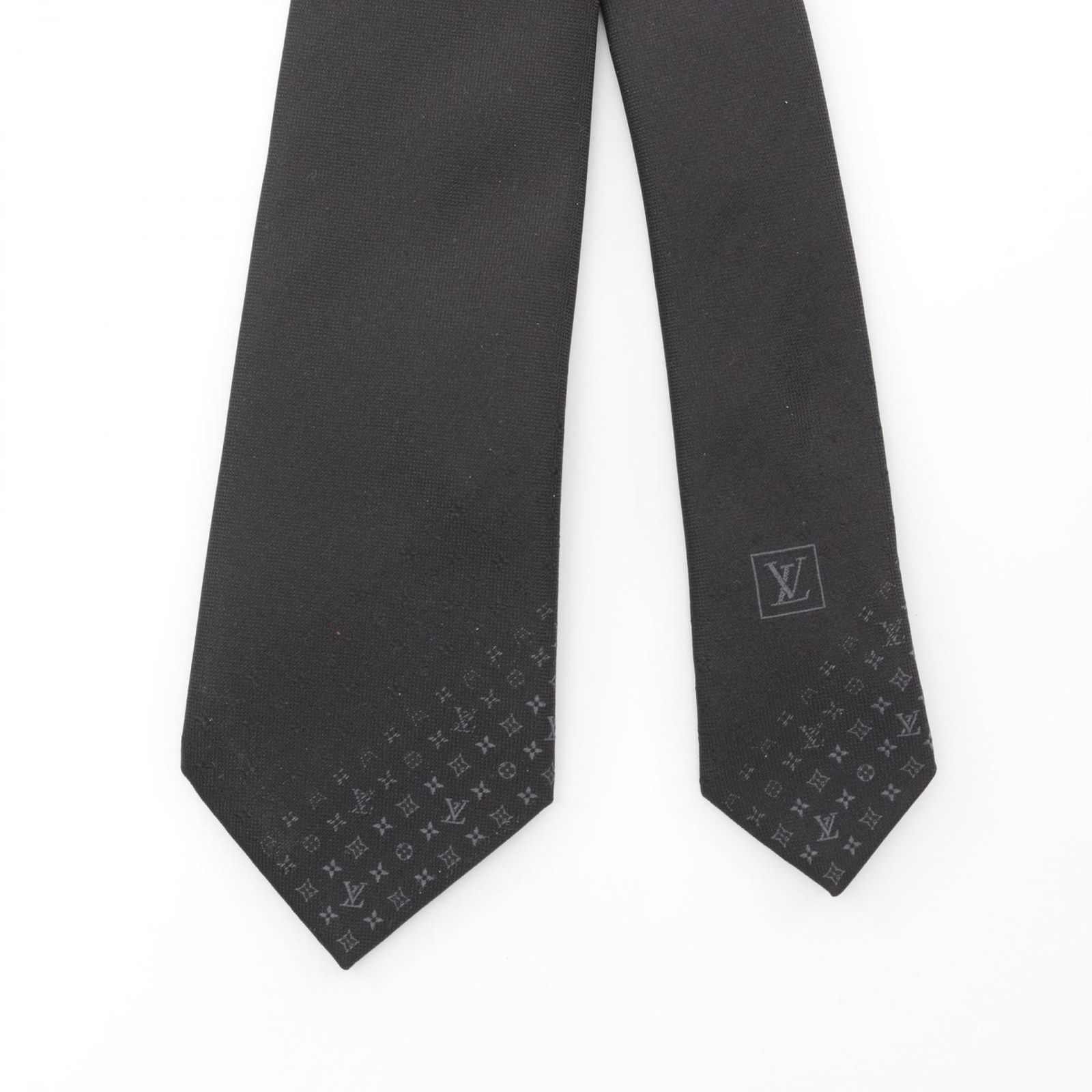 B*U様 Louis Vuitton ブラック ネクタイ Monogram Gradient Tie S00 - Accessories M78764 | LOUIS VUITTON