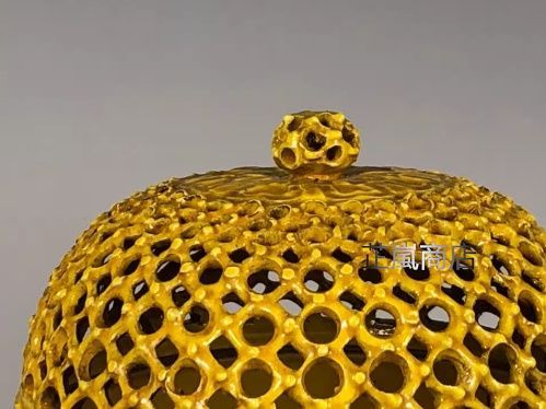 景徳鎮 陶磁器 帝王黄釉透かし彫り香炉 香道具 茶道具 装飾品 工芸