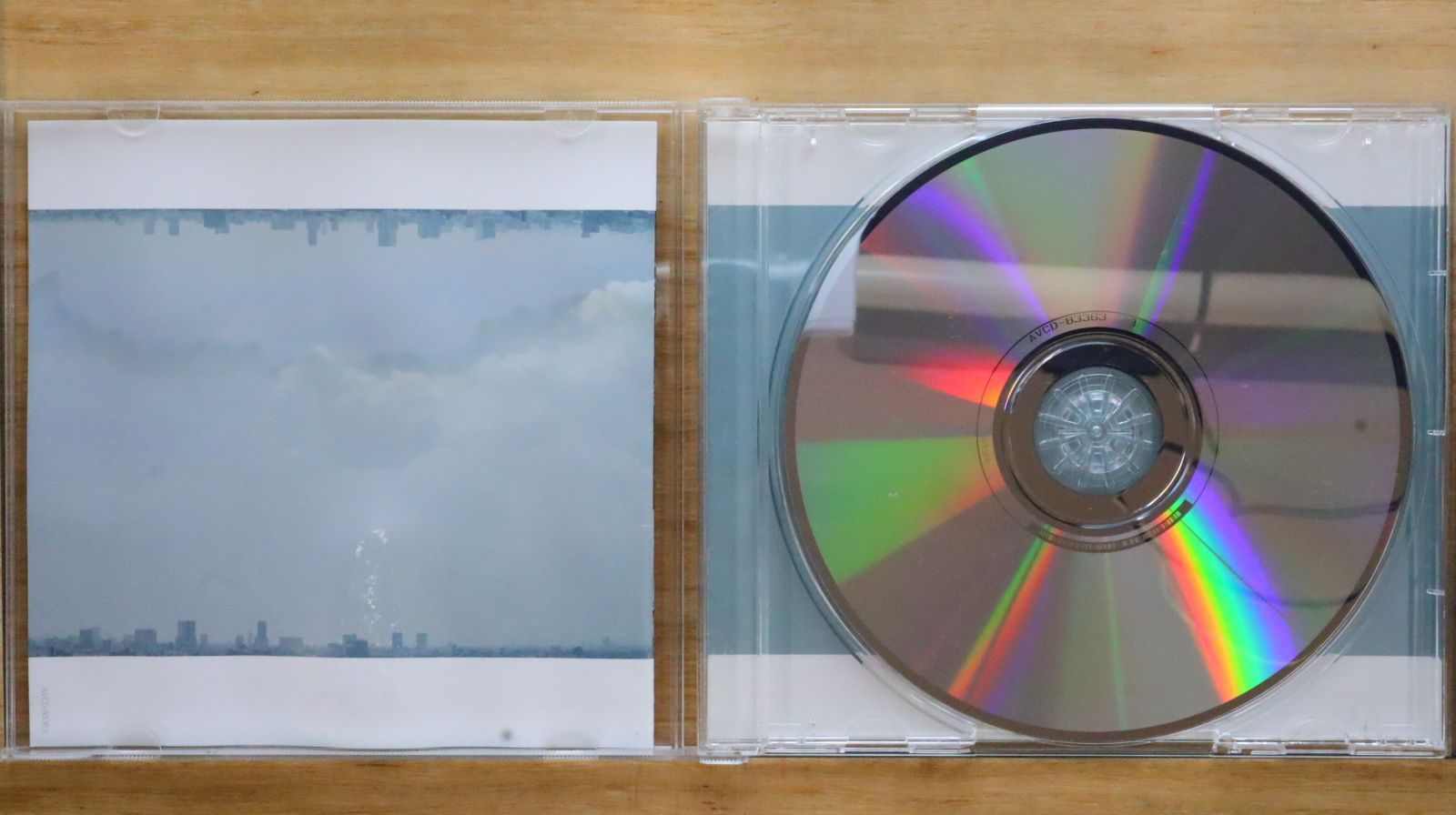 国内盤CD☆トリプルエー/AAA□ 愛してるのに、愛せない 【AVCD83363