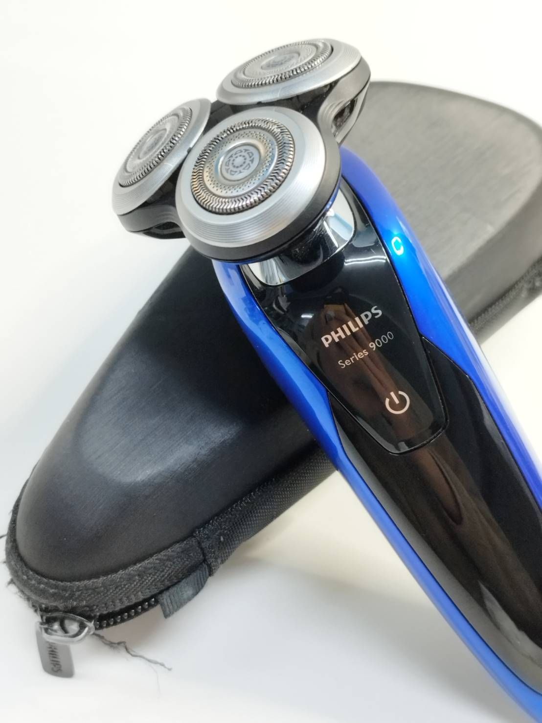 PHILIPS 9000 Series メンズ電気シェーバー 【公式通販】
