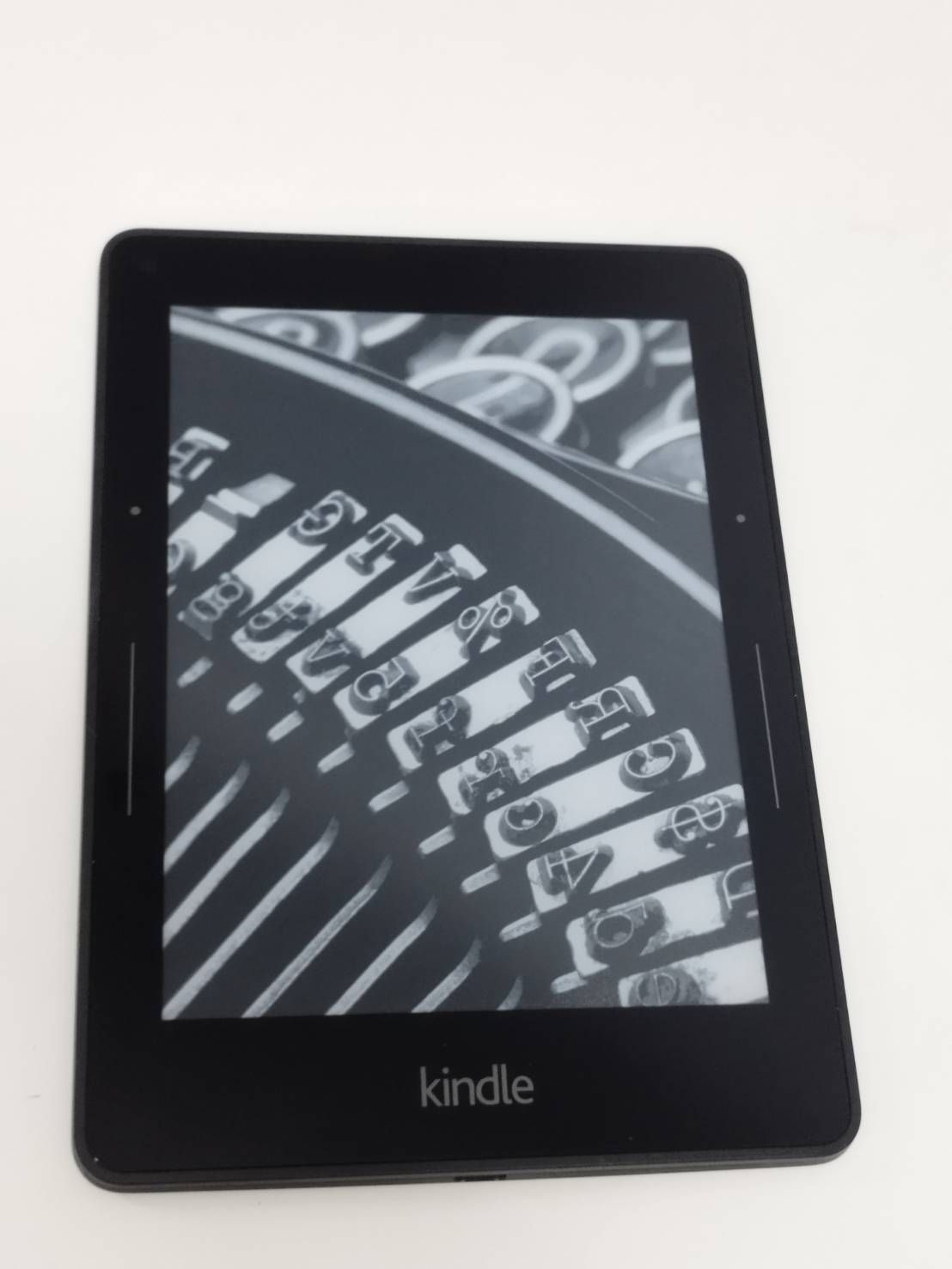 ★美品★ Kindle voyage 広告あり Wi-Fiモデル Amazon Kindle Voyage w/ Special Offers (WiFi & 3G) E-book