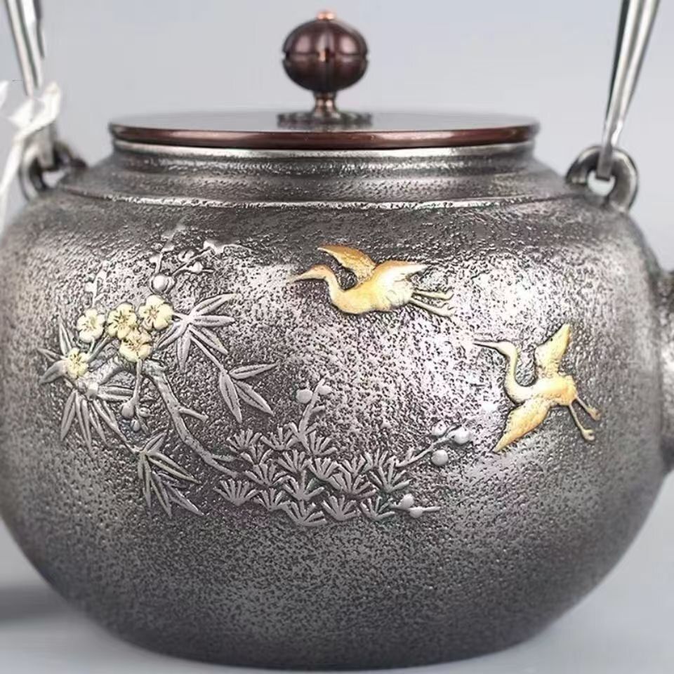 高品質 南部鉄器 大容量 鉄瓶 コーティングなし 手作り純鉄 やかんを沸かす お茶の道具 提梁壺 1400ML