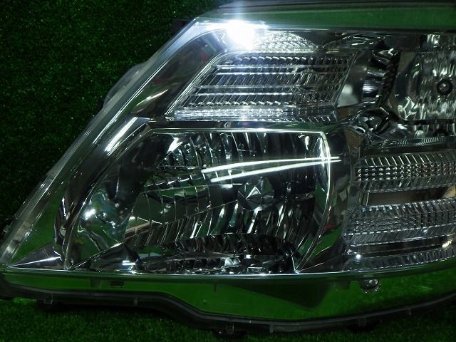 20 アルファード　ヘッドライト　AFS無し　HID　バラスト付き 20 アルファード ヘッドライト AFS無し HID バラスト付き 2025年