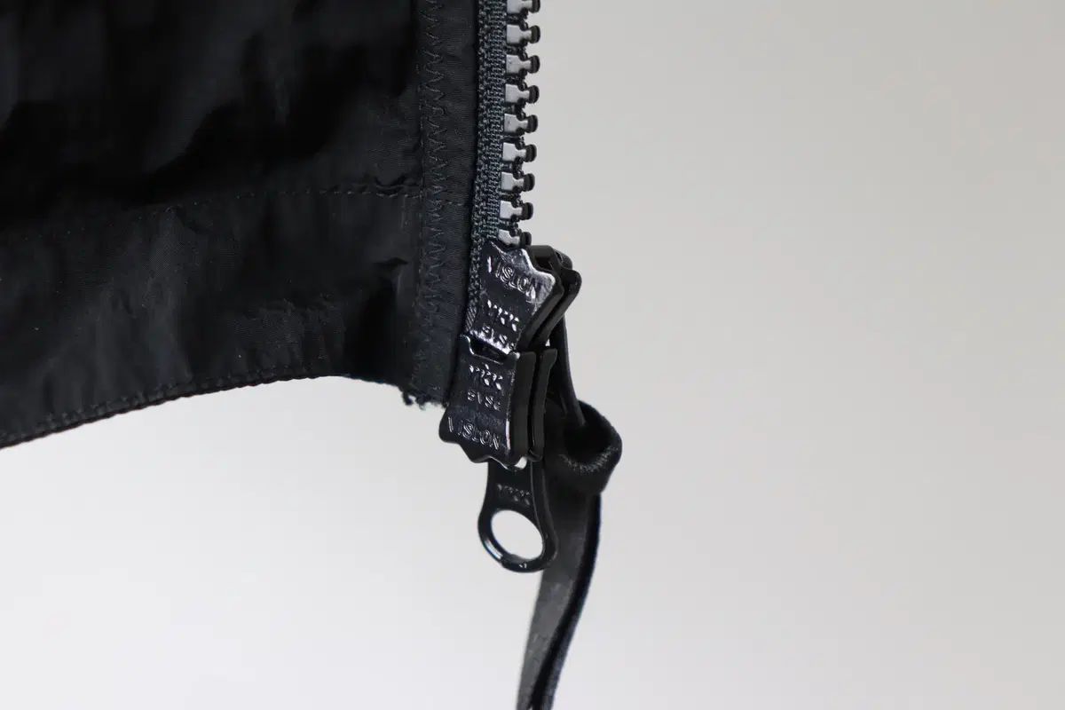 黒
