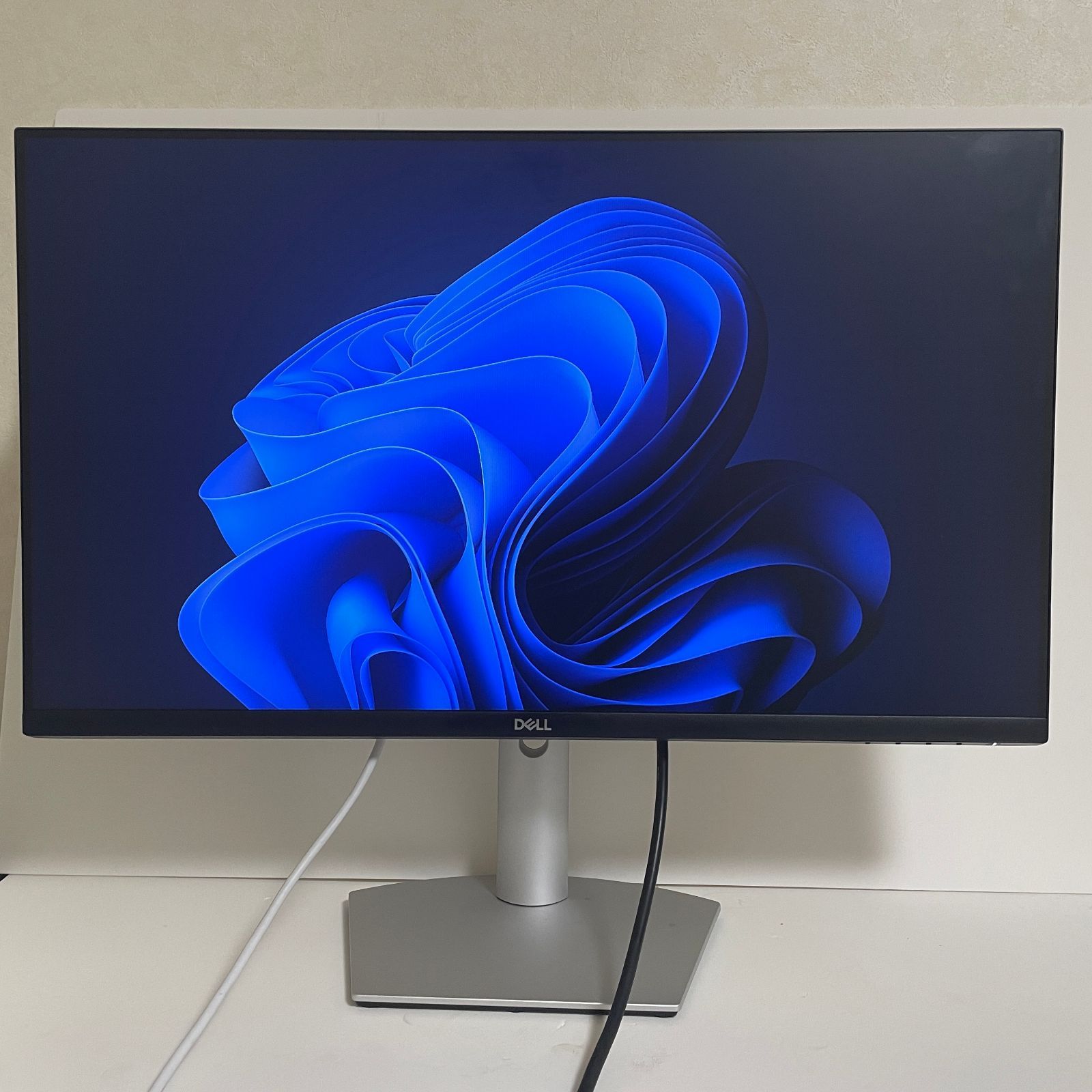 Dell ワイドフレームレスモニター 27インチ トップ S2721HS