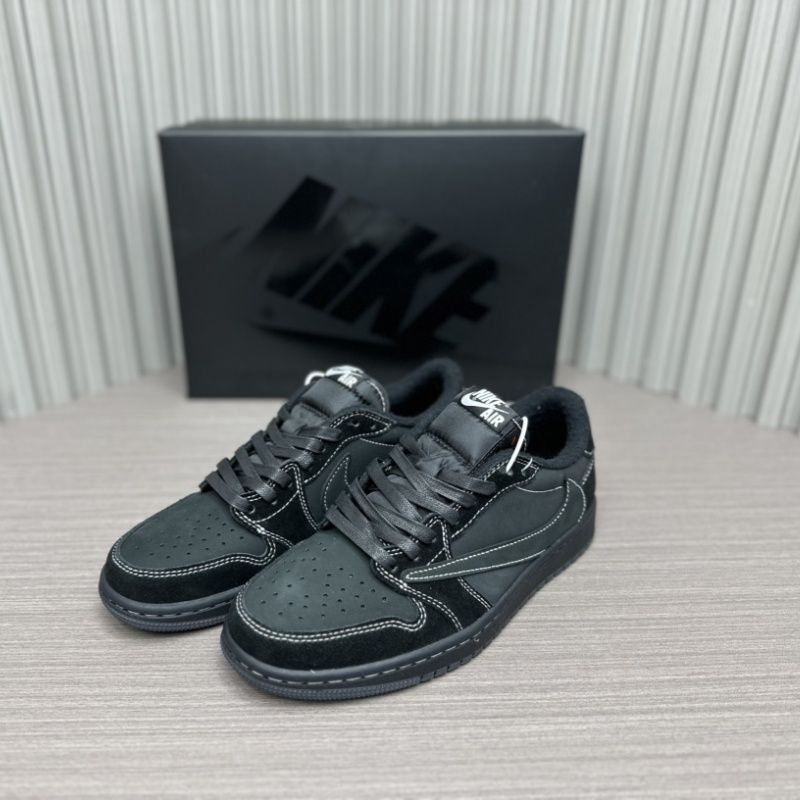 Nike トラヴィススコット ナイキ エアジョーダン1 ロー OG SP DM7866-001