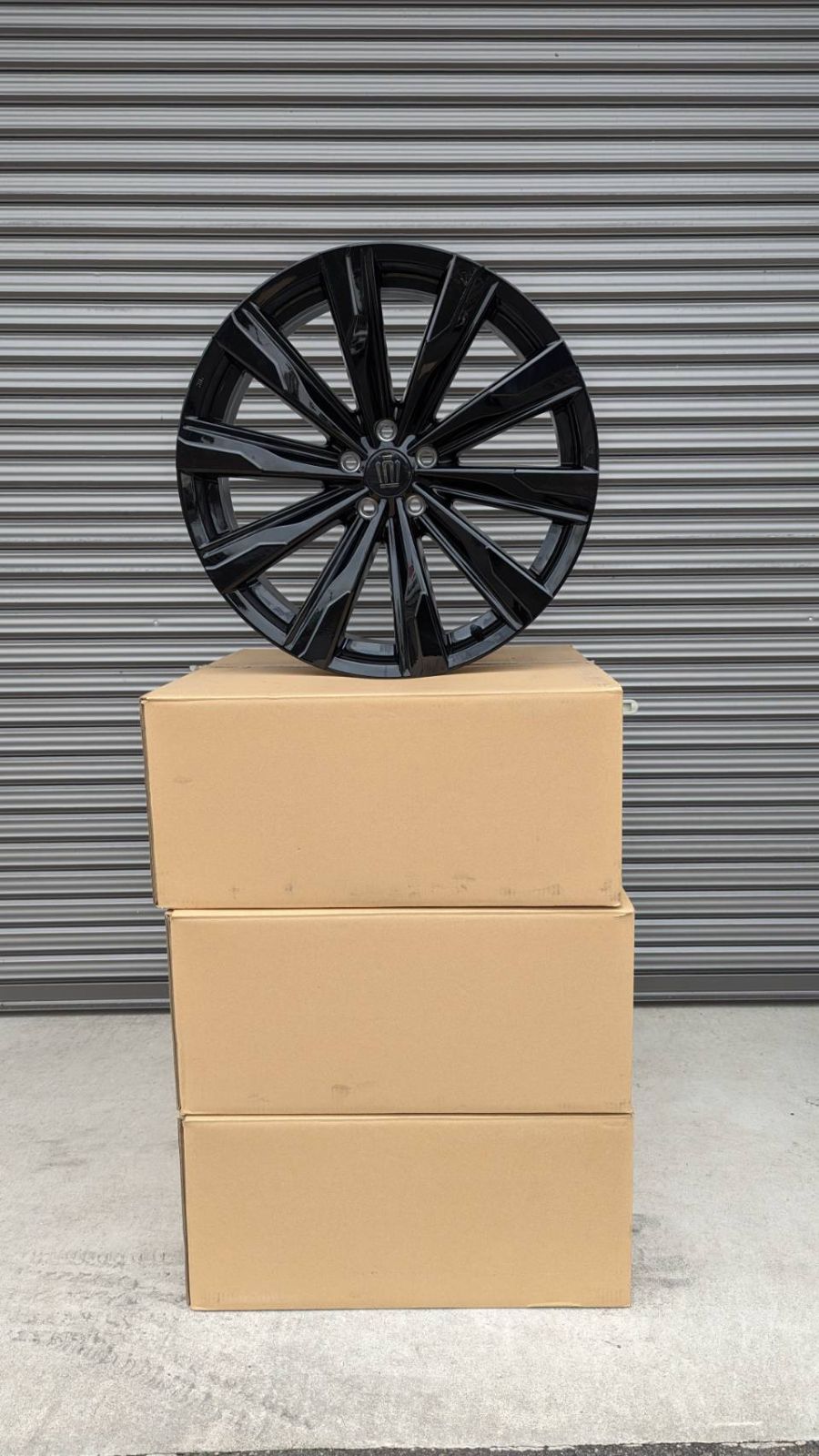 トヨタ　クラウンスポーツ　純正ホイール　新車外し　４本セット　21インチ　8.5J　5H　114.3