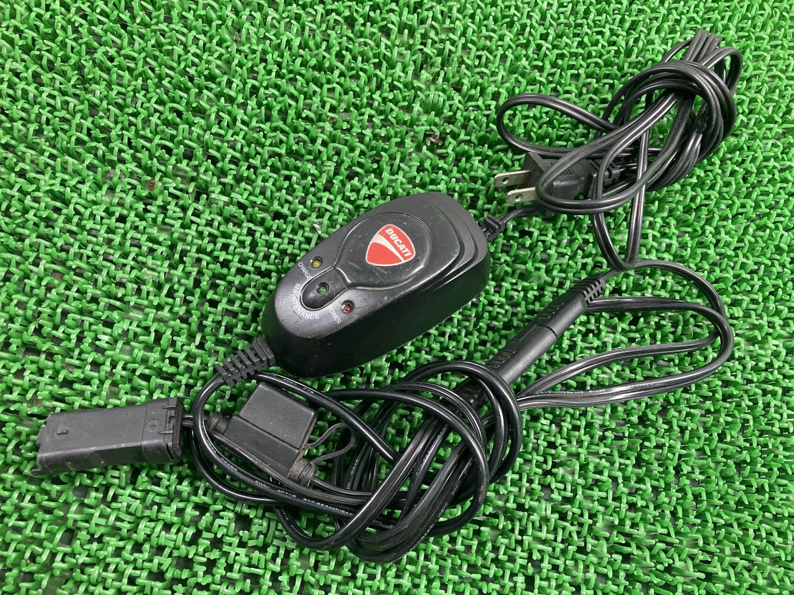 美品】DUCATI ドゥカティ Plus life バッテリーチャージャー 充電器 