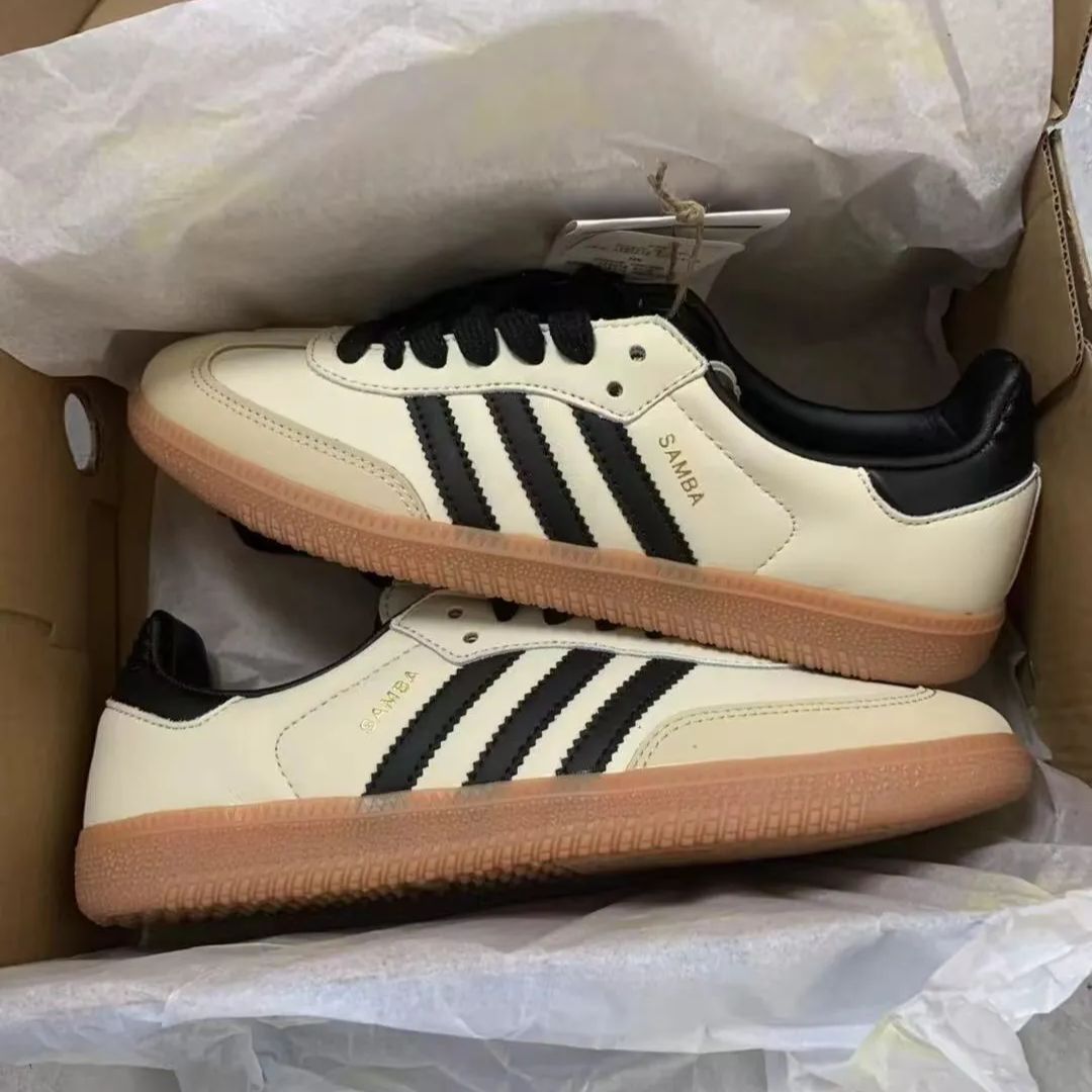 新品未使用 アディダス adidas originals Samba スニーカー