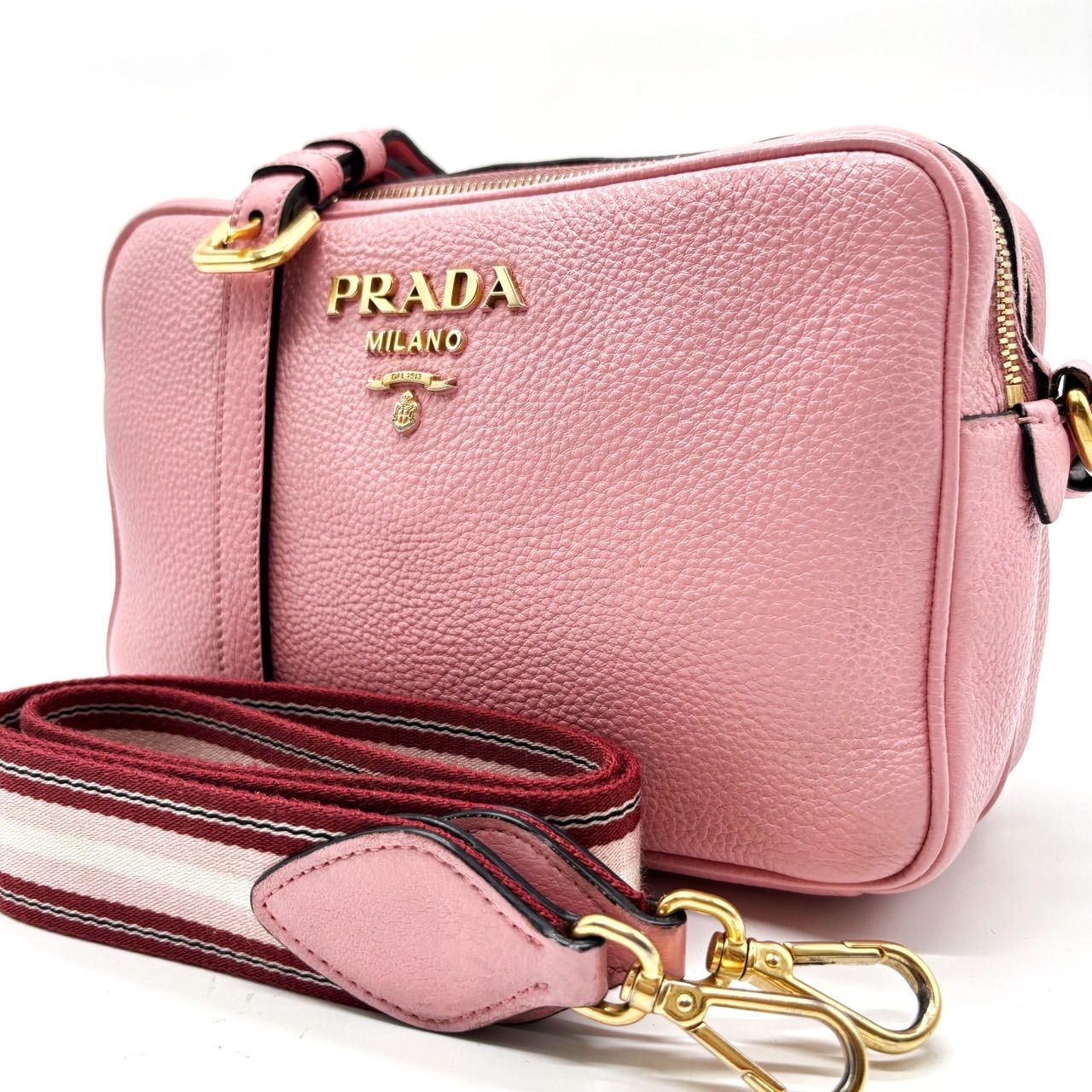 PRADA ショルダーバッグ バーガンディ ゴールドロゴ カメラバッグ ✨希少品✨ PRADA プラダ 2way カメラバッグ ショルダーバッグ