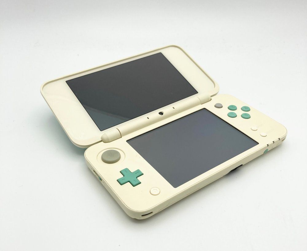 Newニンテンドー2DSLLとびだせどうぶつの森 amiibo＋パック Amazon | Newニンテンドー2DS LL とびだせ どうぶつの森