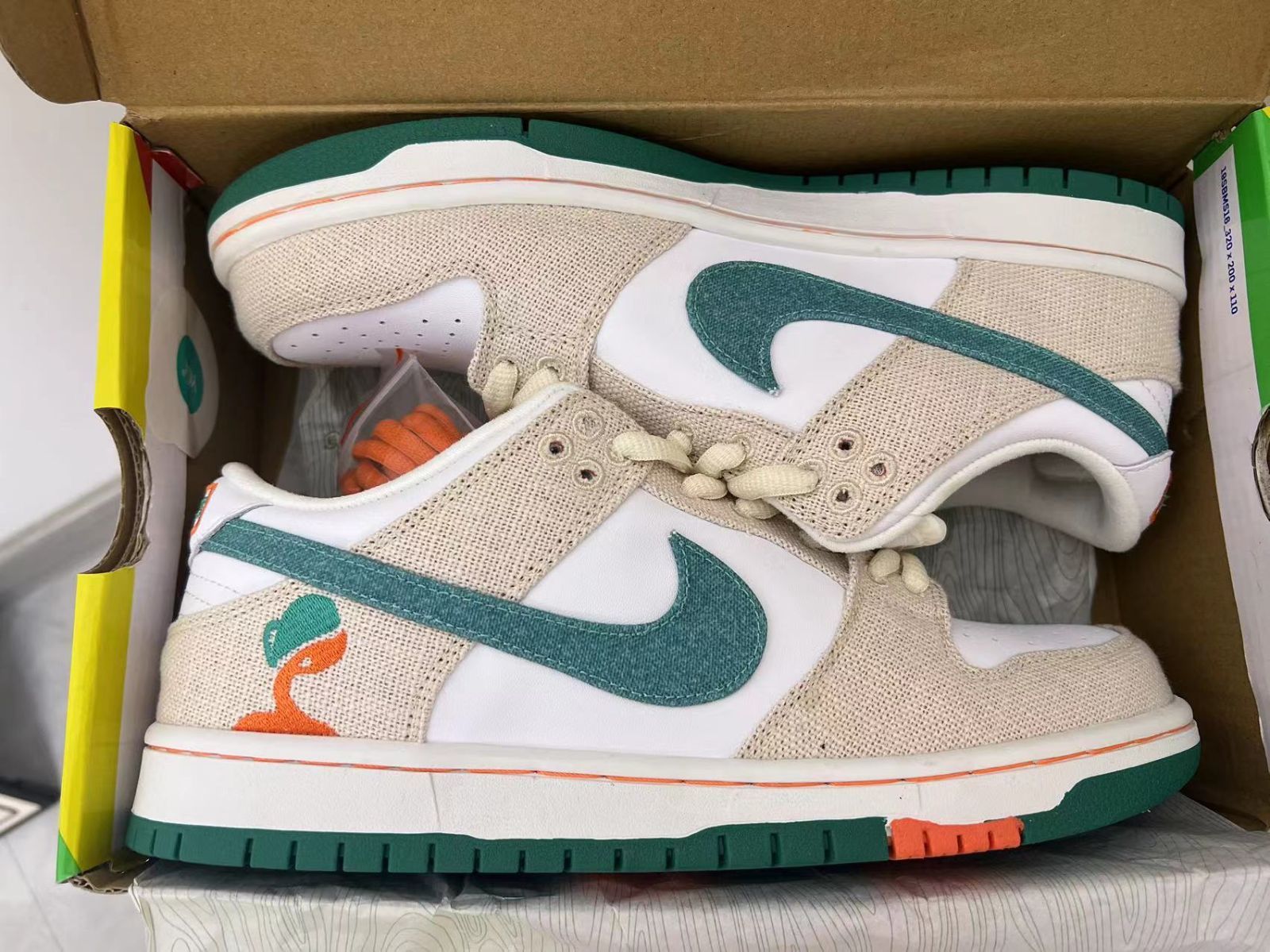 新品、「KX」ハリトス × ナイキ SB ダンク ロー Jarritos x NK Dunk SB Low Phantom and Malachite