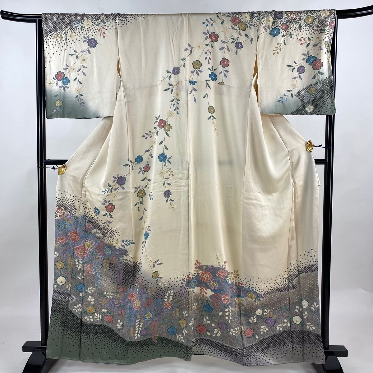 訪問着 身丈160cm 裄丈66cm M 袷 草花 霞 金彩 絞り ベージュ 正絹 名品