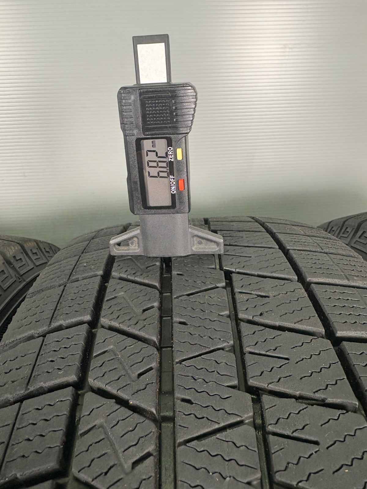 スタッドレス TA665