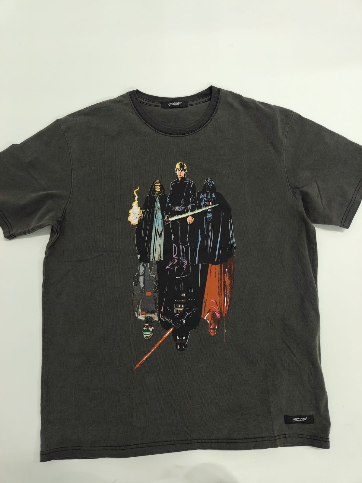 UNDERCOVER (アンダーカバー) 23SS STAR WARS Print T-Shirt スターウォーズ ヴィンテージ加工半袖Tシャツ  グレー UC1C9809 - メルカリ