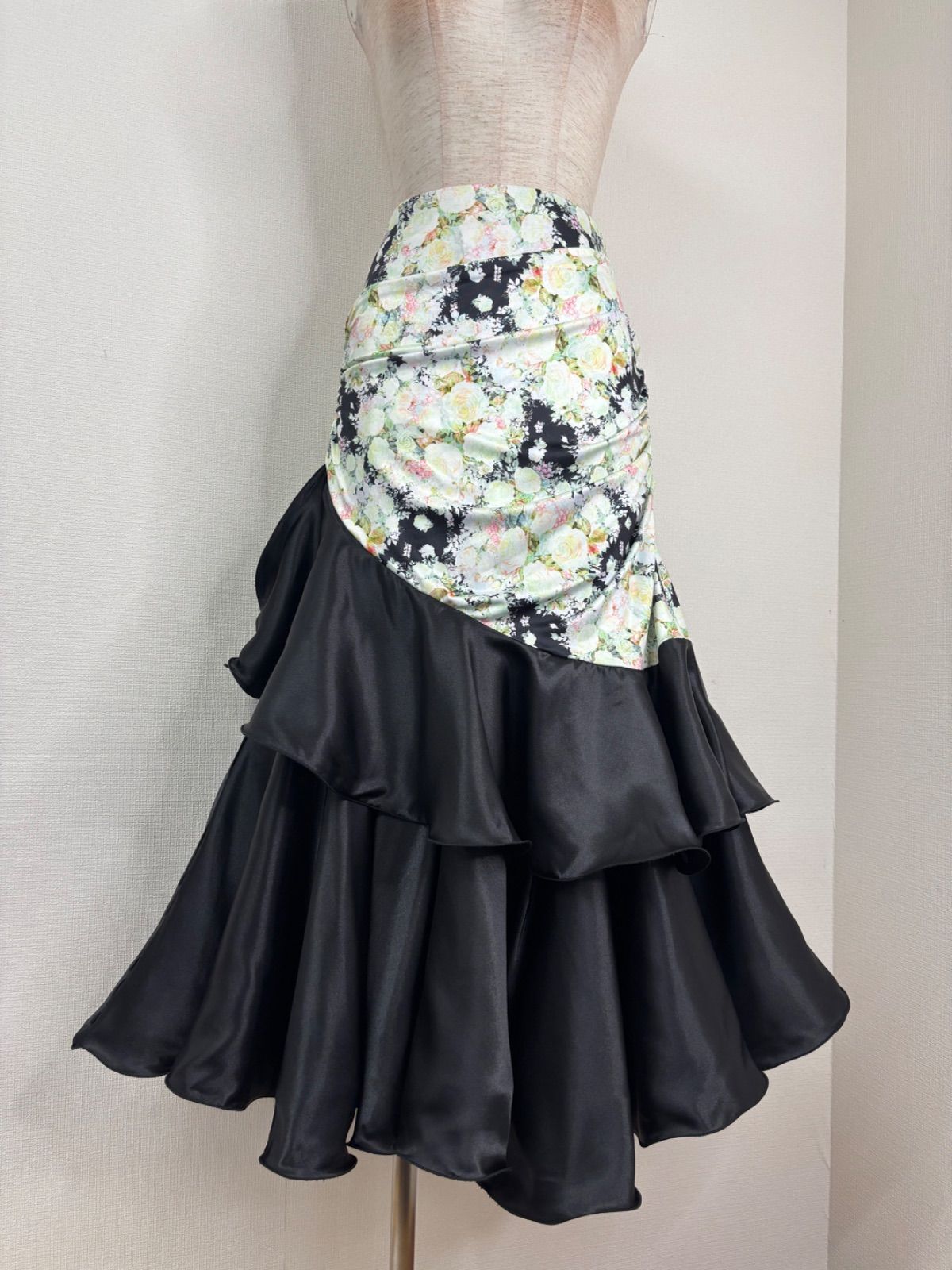 社交ダンス サテンデザイン 二段フリルスカート