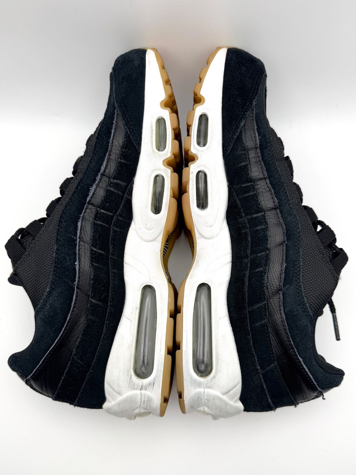 Nike air max black gum sole clearance