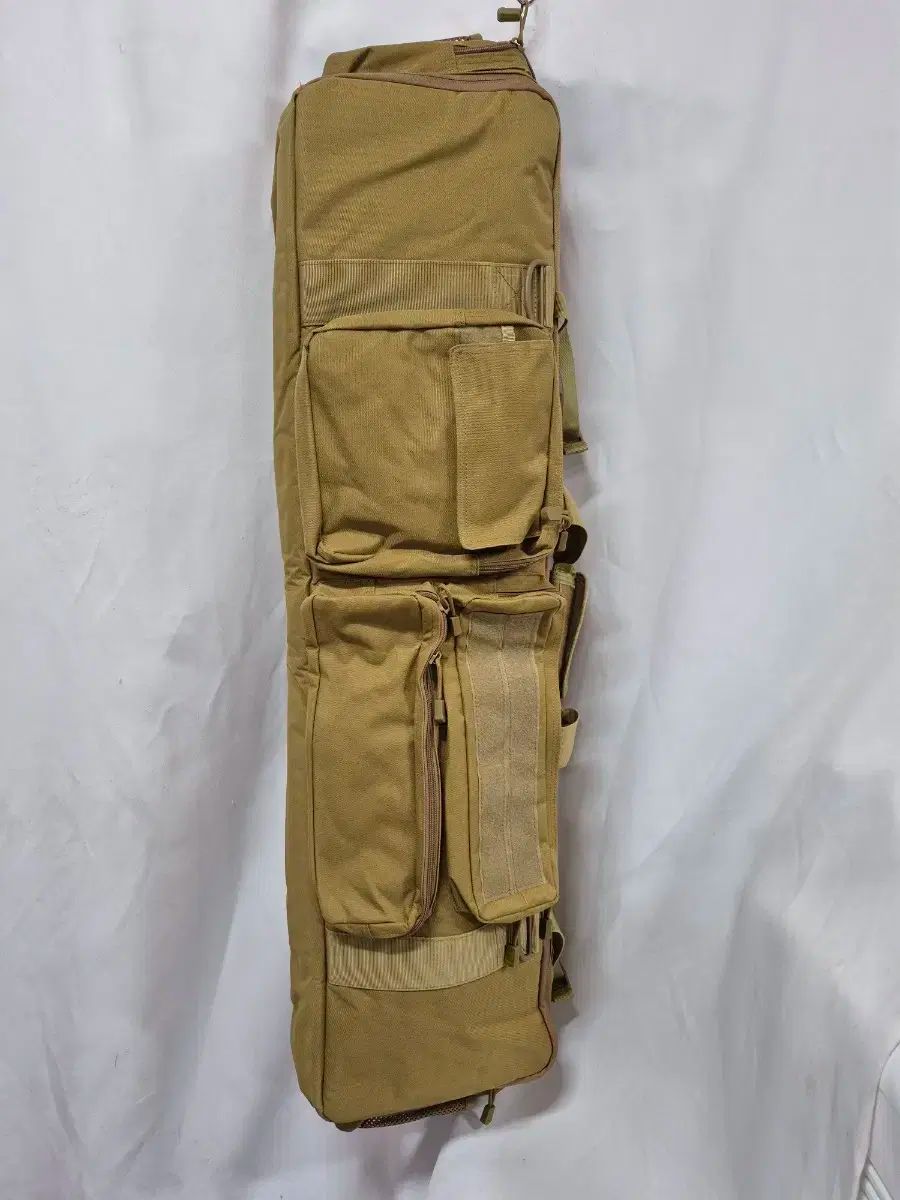 カーキ タクティカルガン