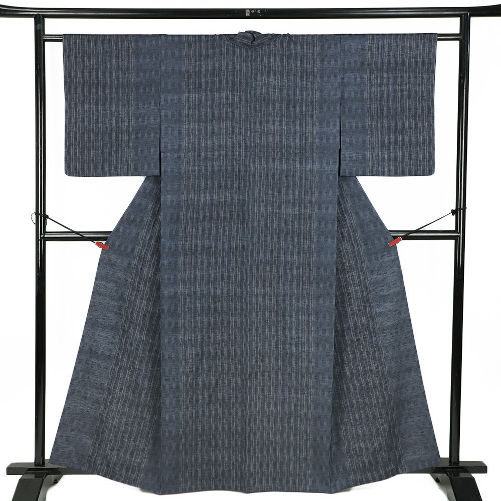 紬 正絹 単衣 リサイクル 着物 紺 縞 身丈158cm 裄64.5cm Ｍサイズ 仕立て上がり カジュアル No.i3-0866